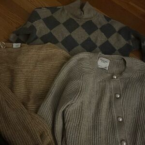 3 Abercrombie and Fitch sweaters (M)